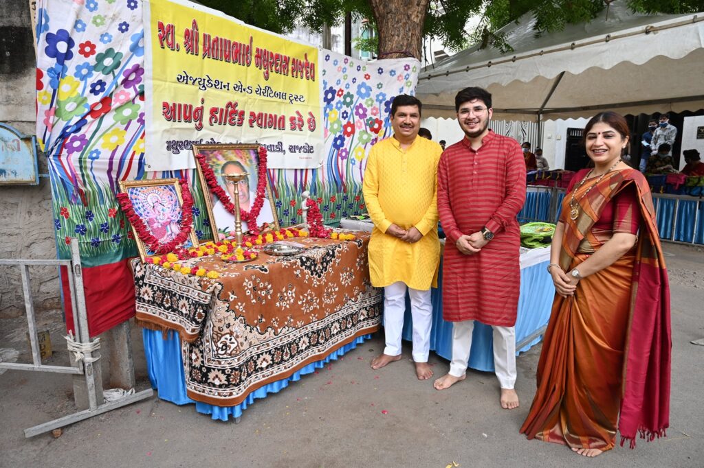 Rakesh Rajdev Family Gujarat